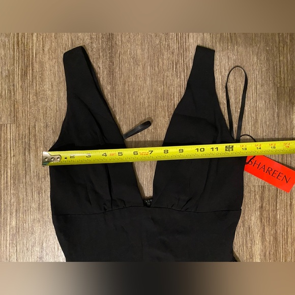 Low cut silk mini Poppi dress from Shareen - Picture 2 of 6